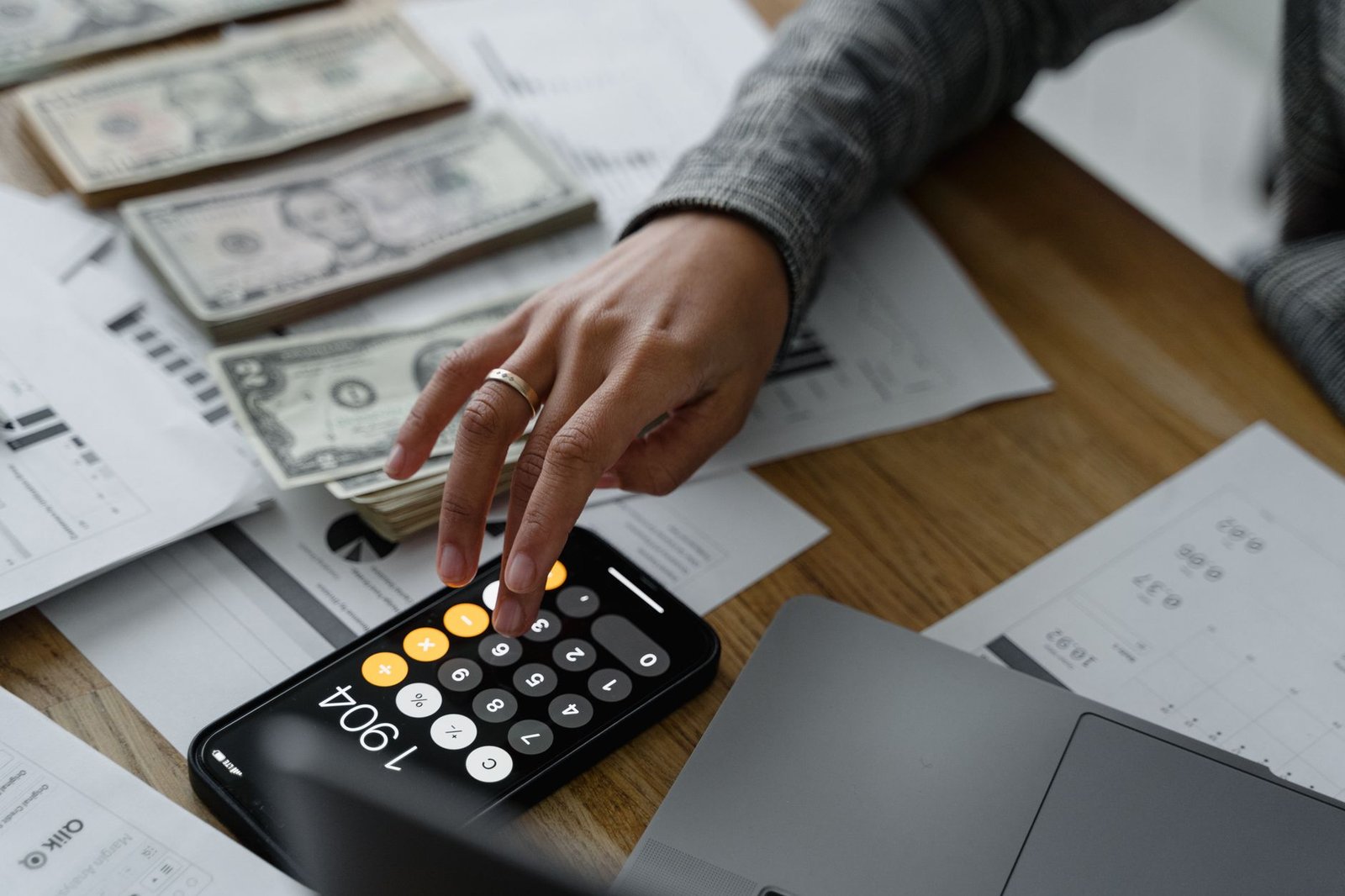 Financial Literacy for Non-Finance Professionals: What You Need to Know